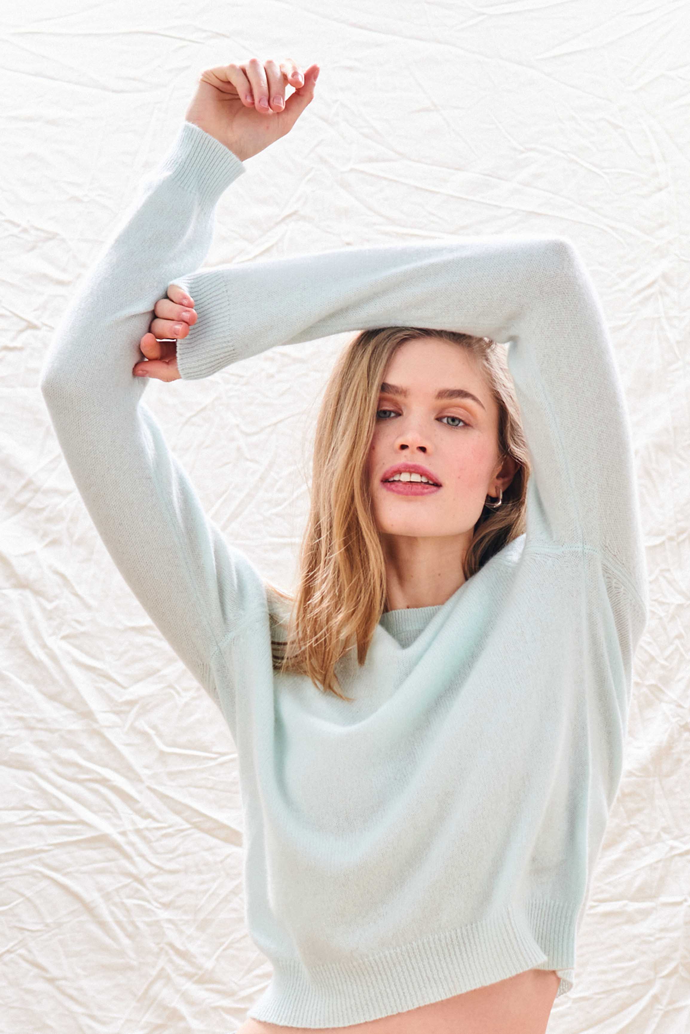 Cashmere Crop Crew in Pale Green - Image 3