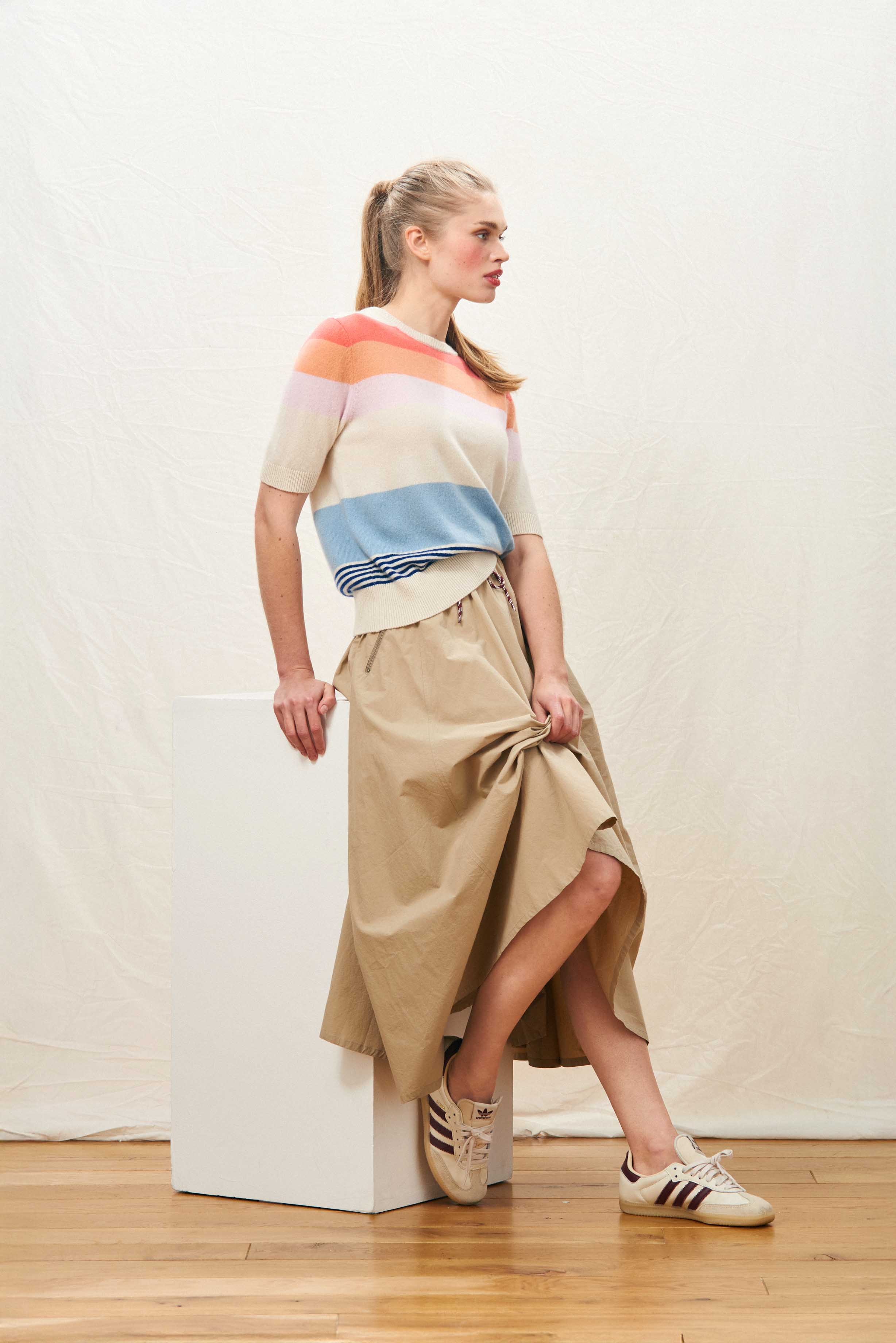 Cashmere Deckchair Stripe T Shirt in Oatmeal - Image 2