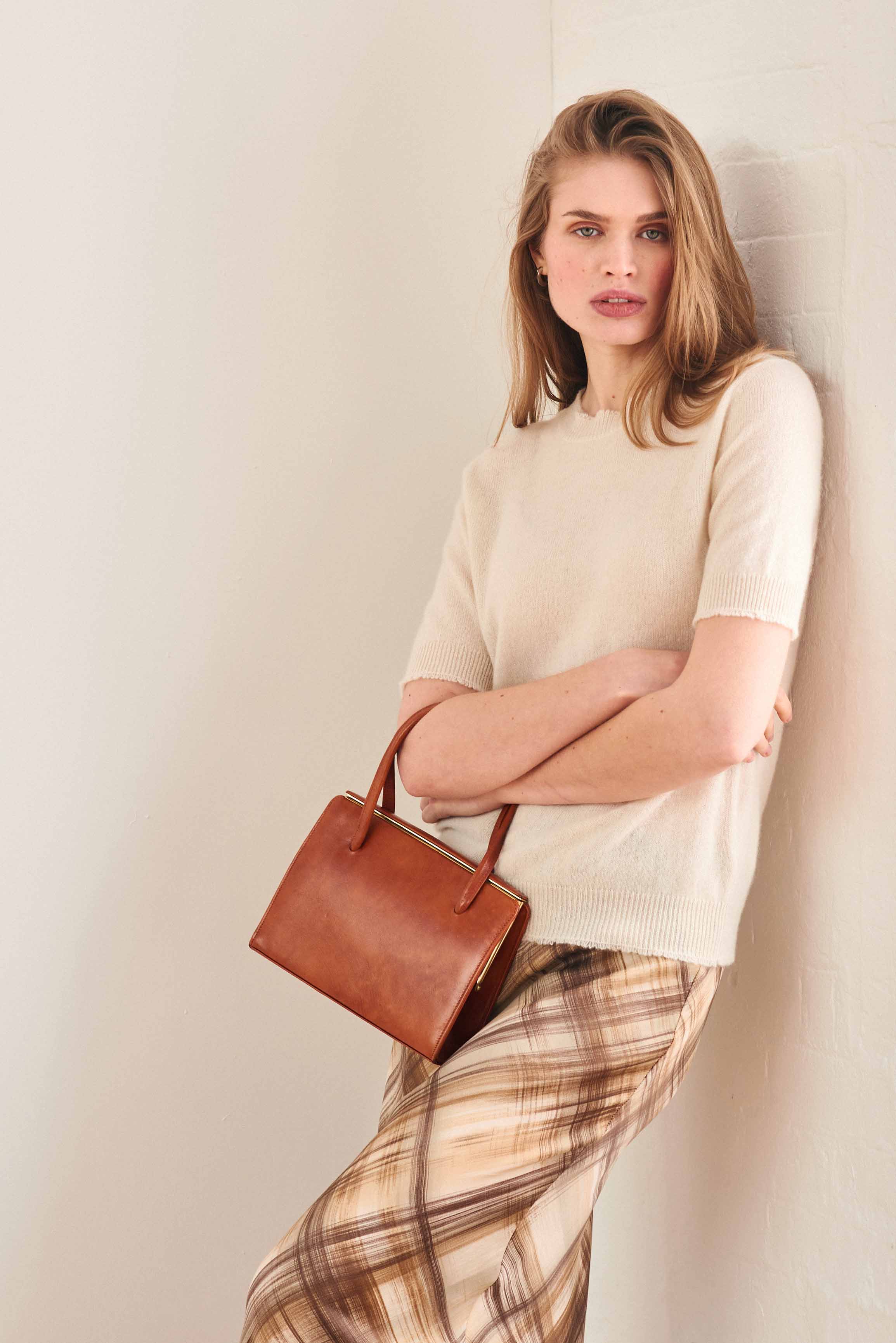 Cashmere Distressed T Shirt in Oatmeal - Image 3