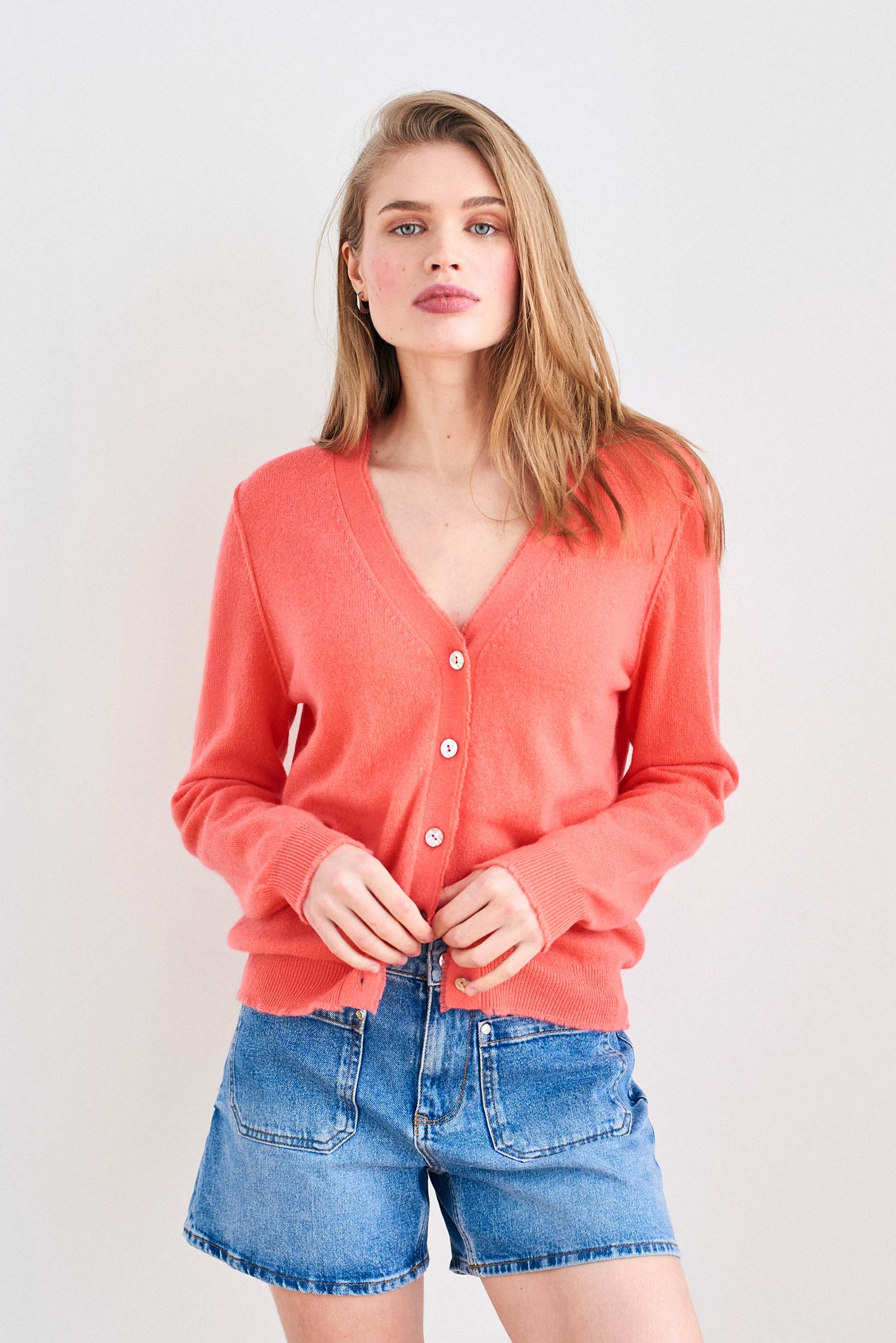 Cashmere Distressed Vee Cardigan in Coral - Image 2