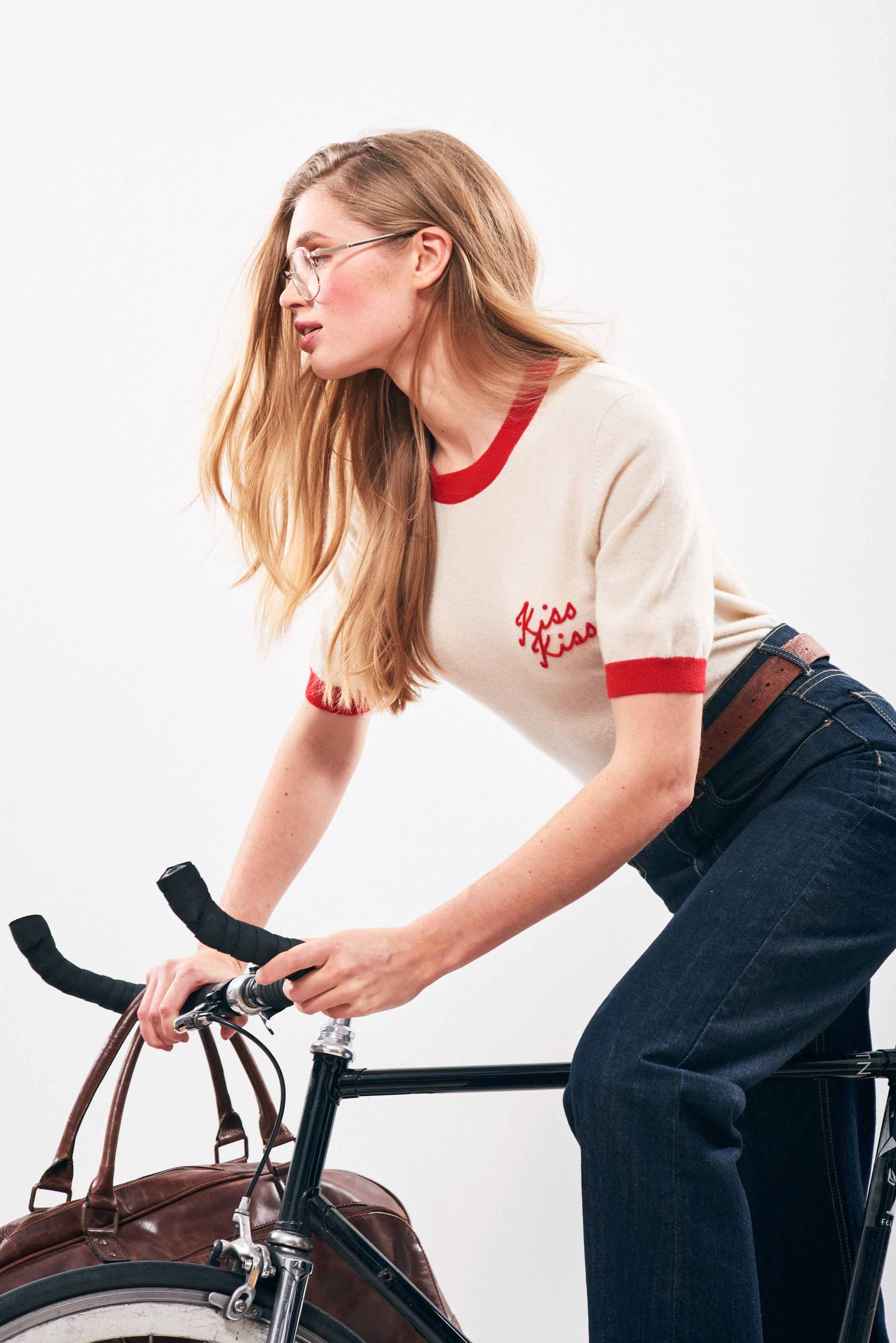 Cashmere Kiss Kiss Short Sleeve Crew in Cream - Image 2