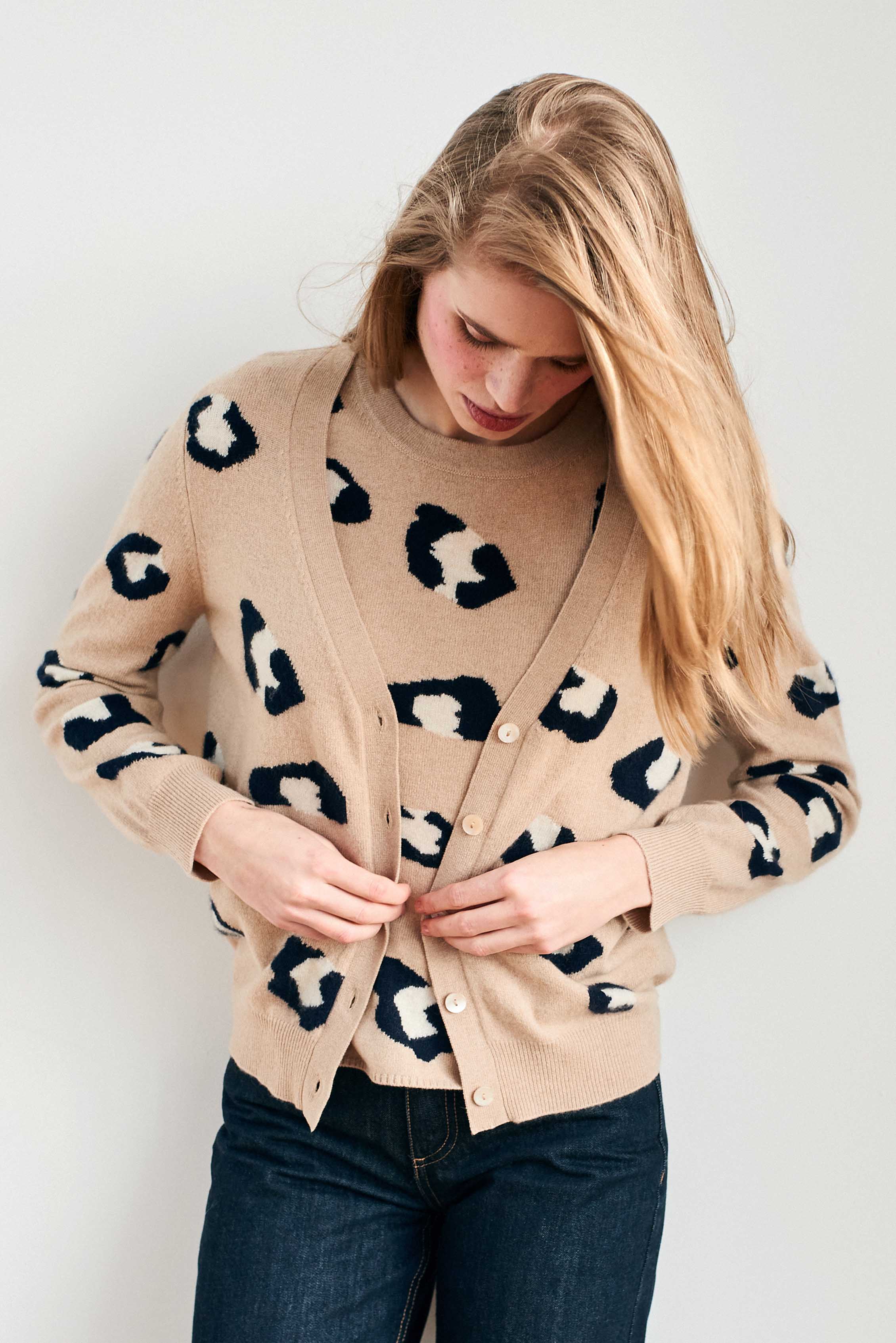Cashmere Leopard Cardigan in Camel - Image 3