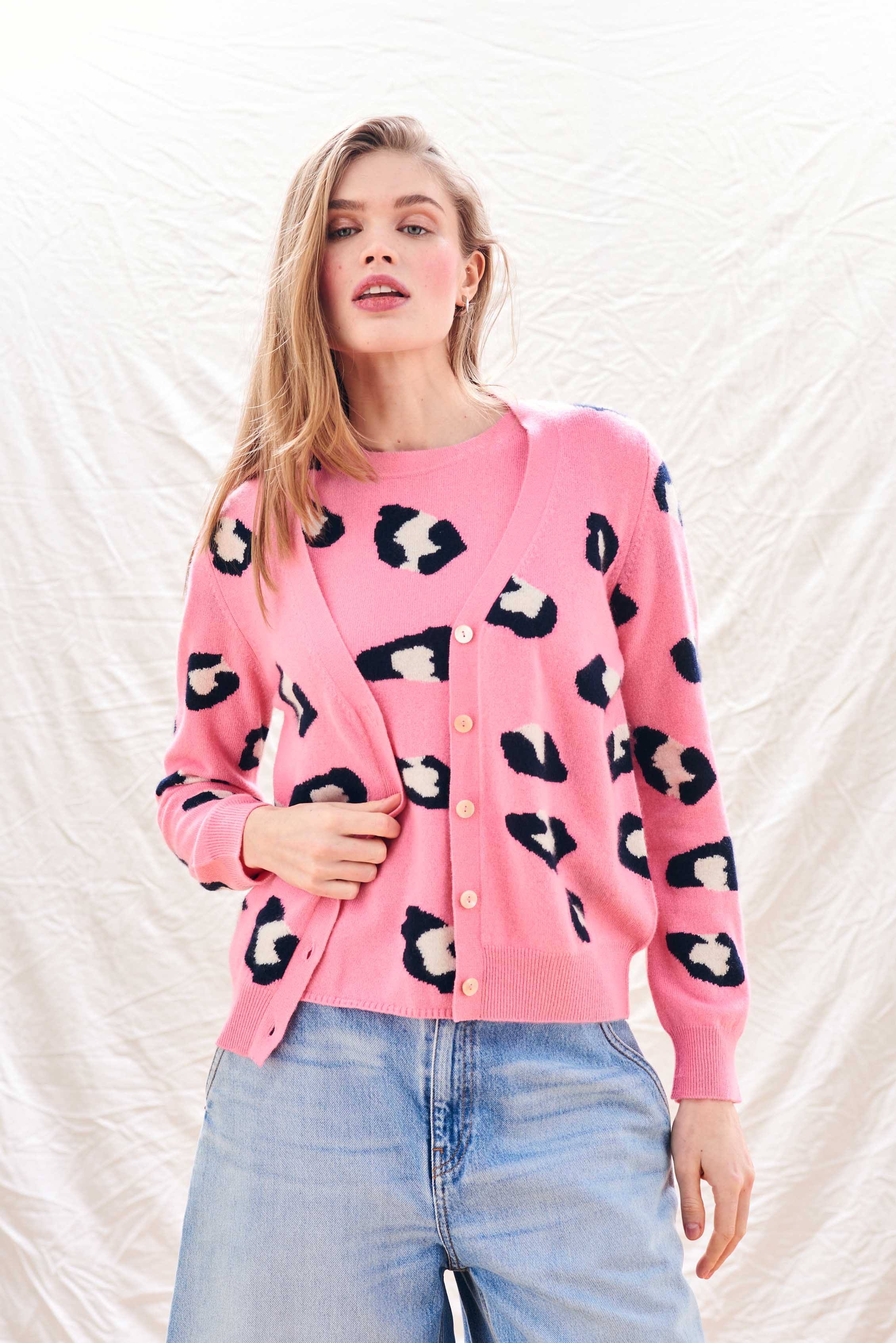 Cashmere Leopard Cardigan in Pink - Image 3