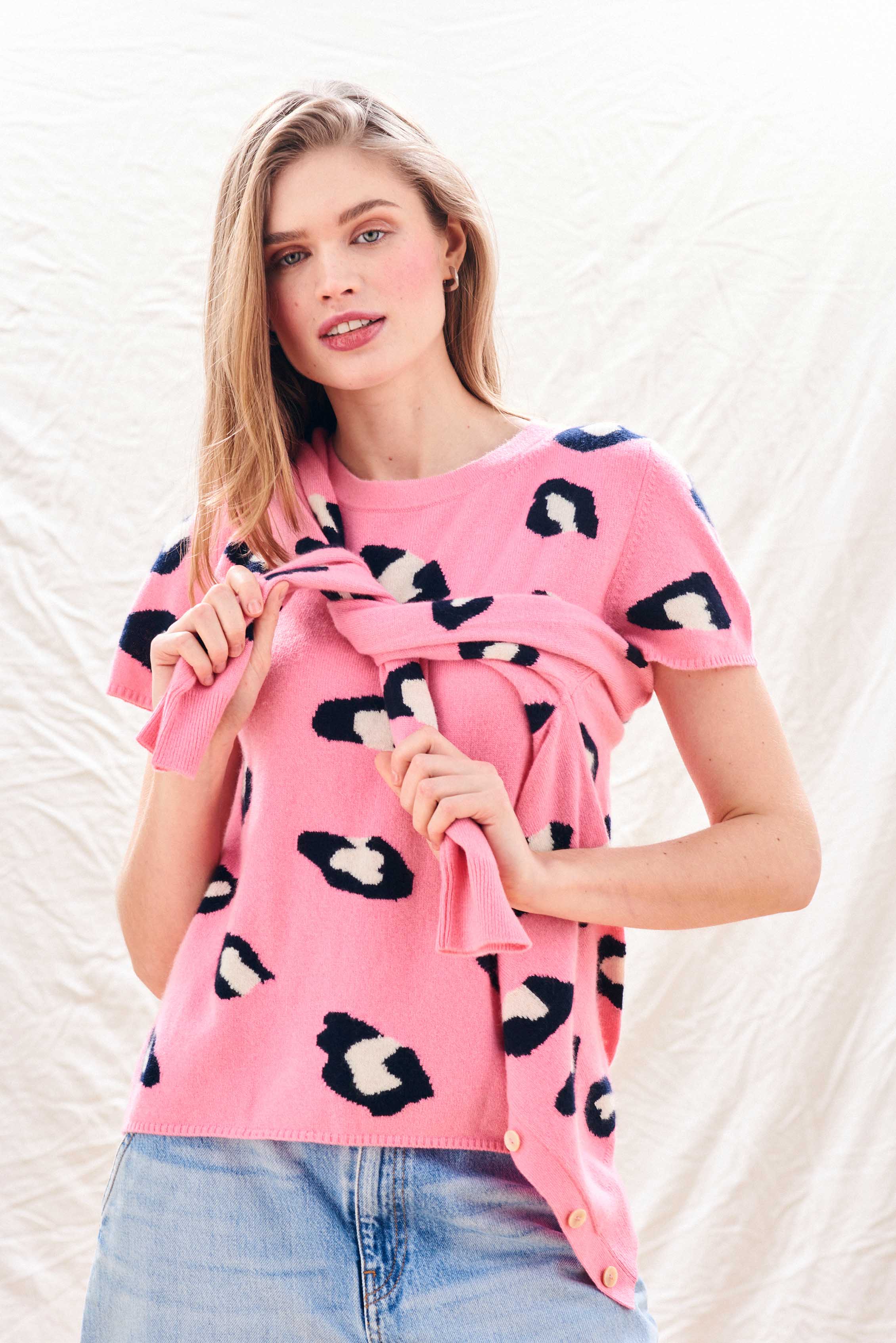 Cashmere Leopard Cardigan in Pink - Image 5