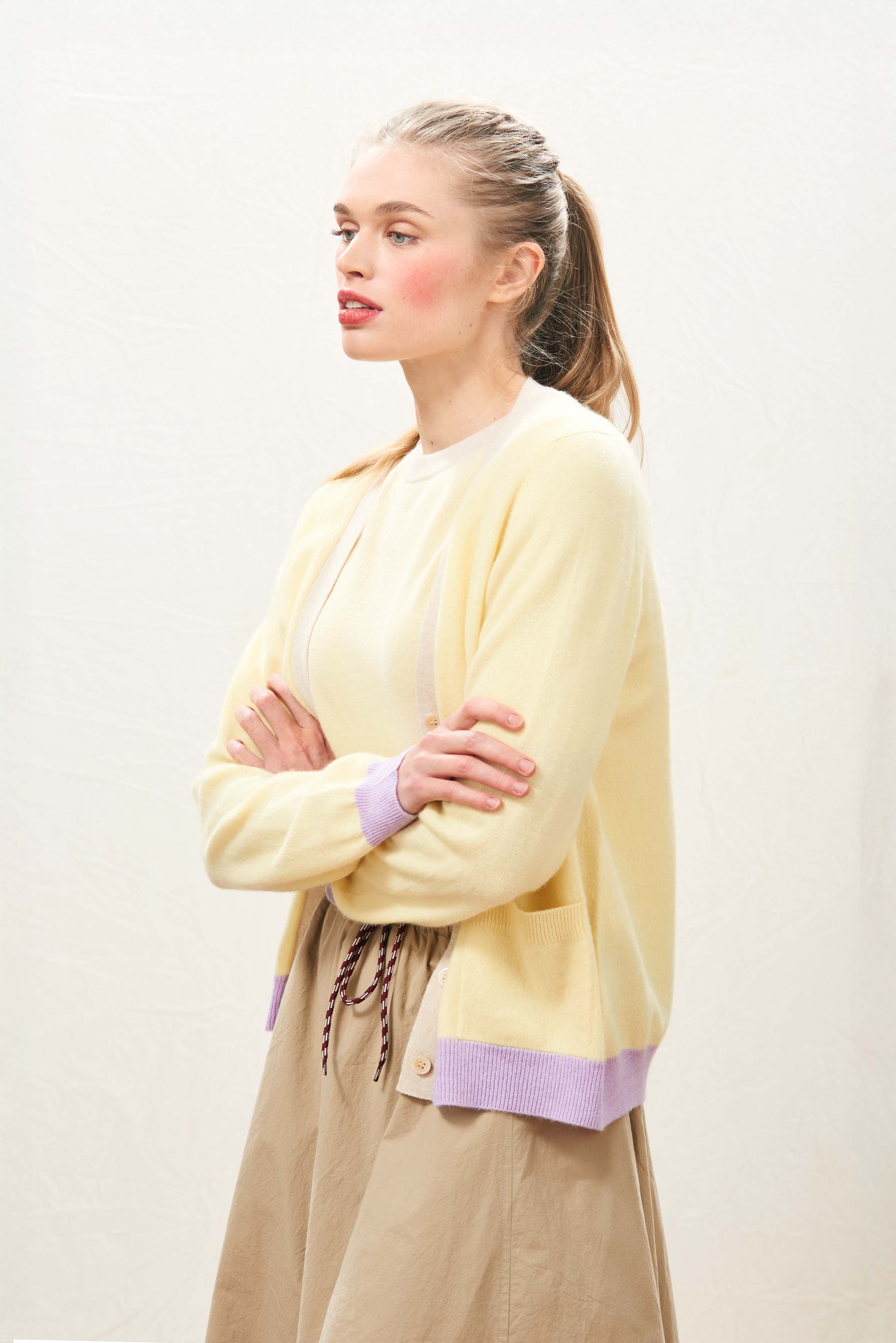 Cashmere Many Contrast Cardigan in Pale Yellow - Image 3
