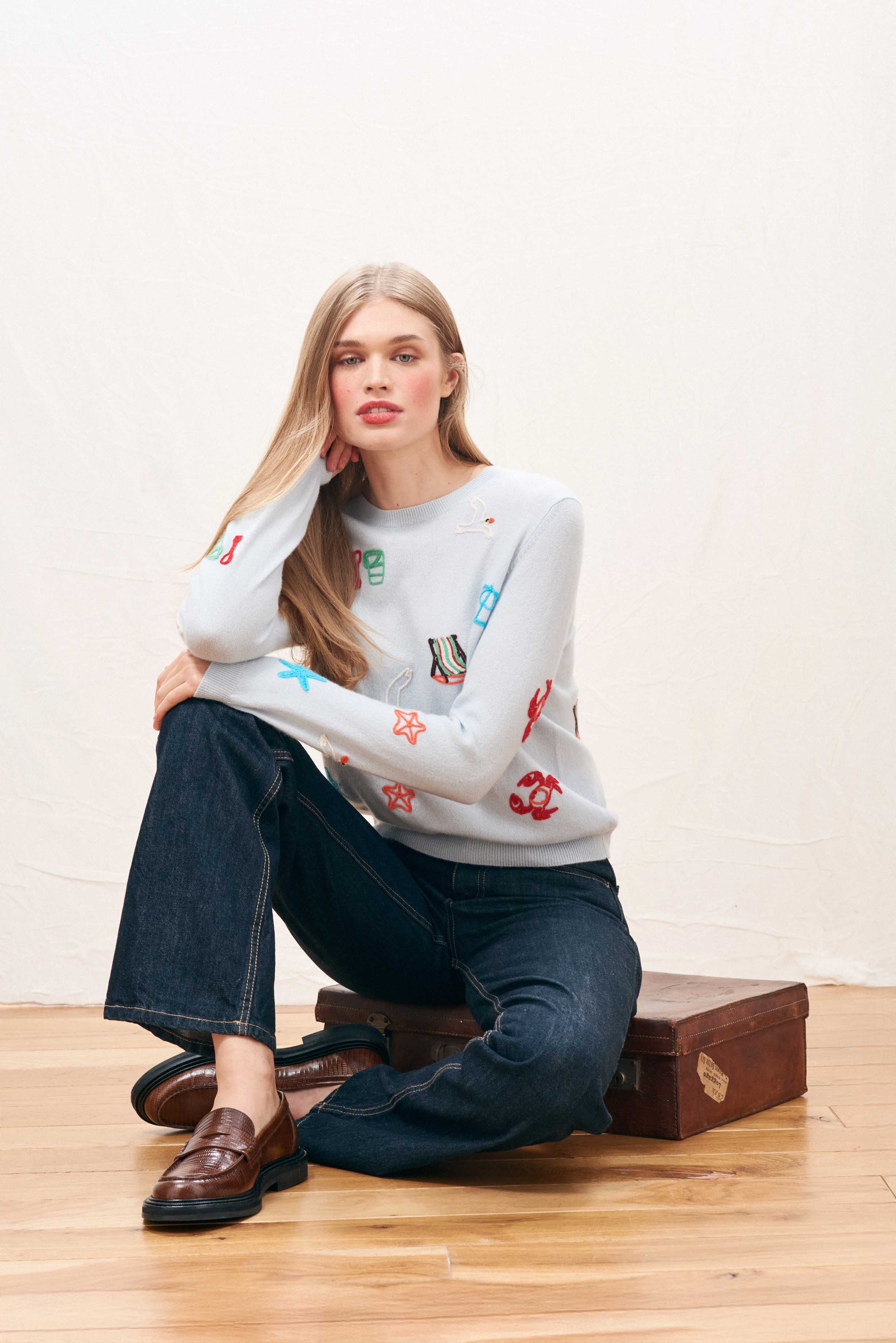 Cashmere Seaside Tribute Crew in Pale Blue - Image 3