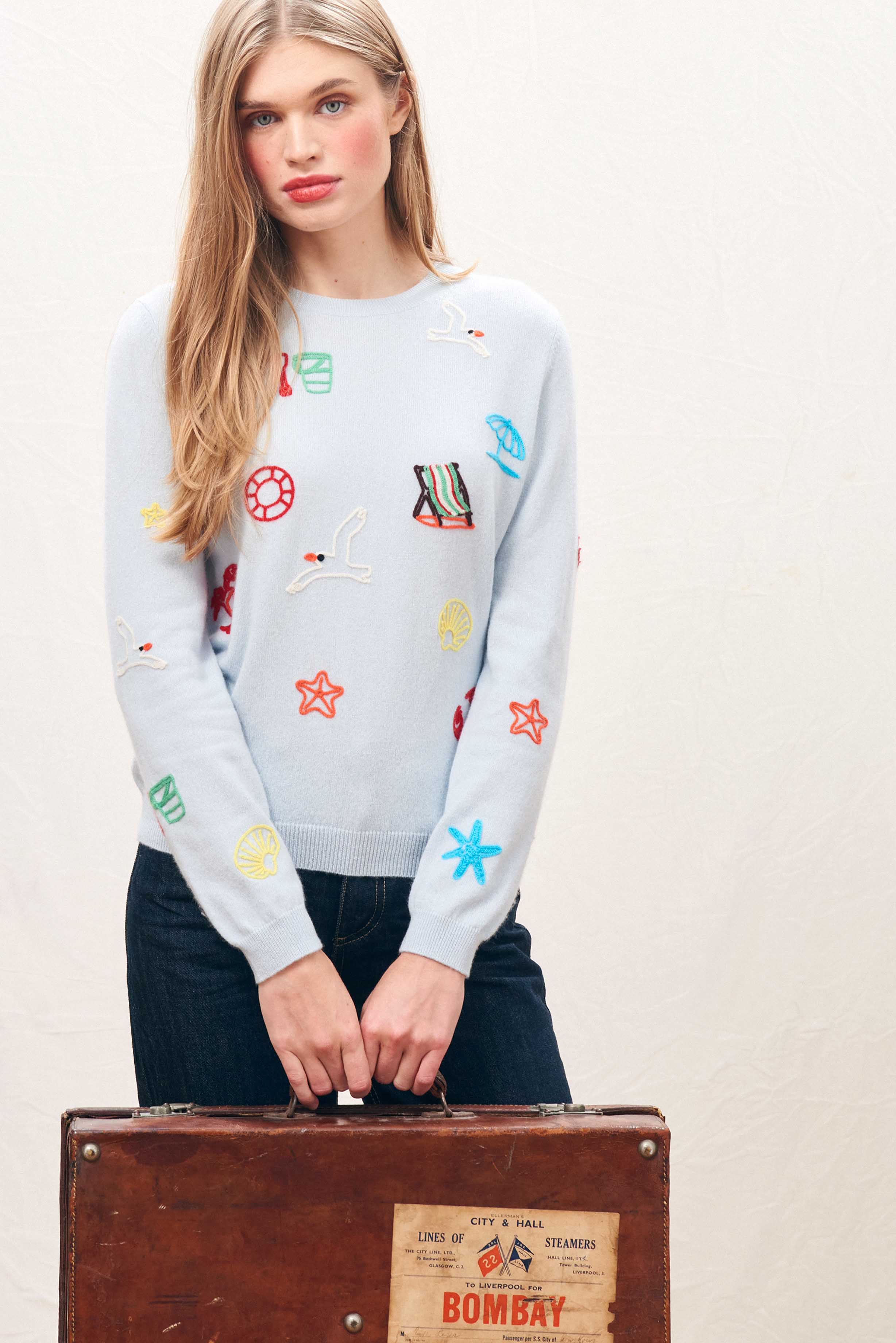 Cashmere Seaside Tribute Crew in Pale Blue - Image 4