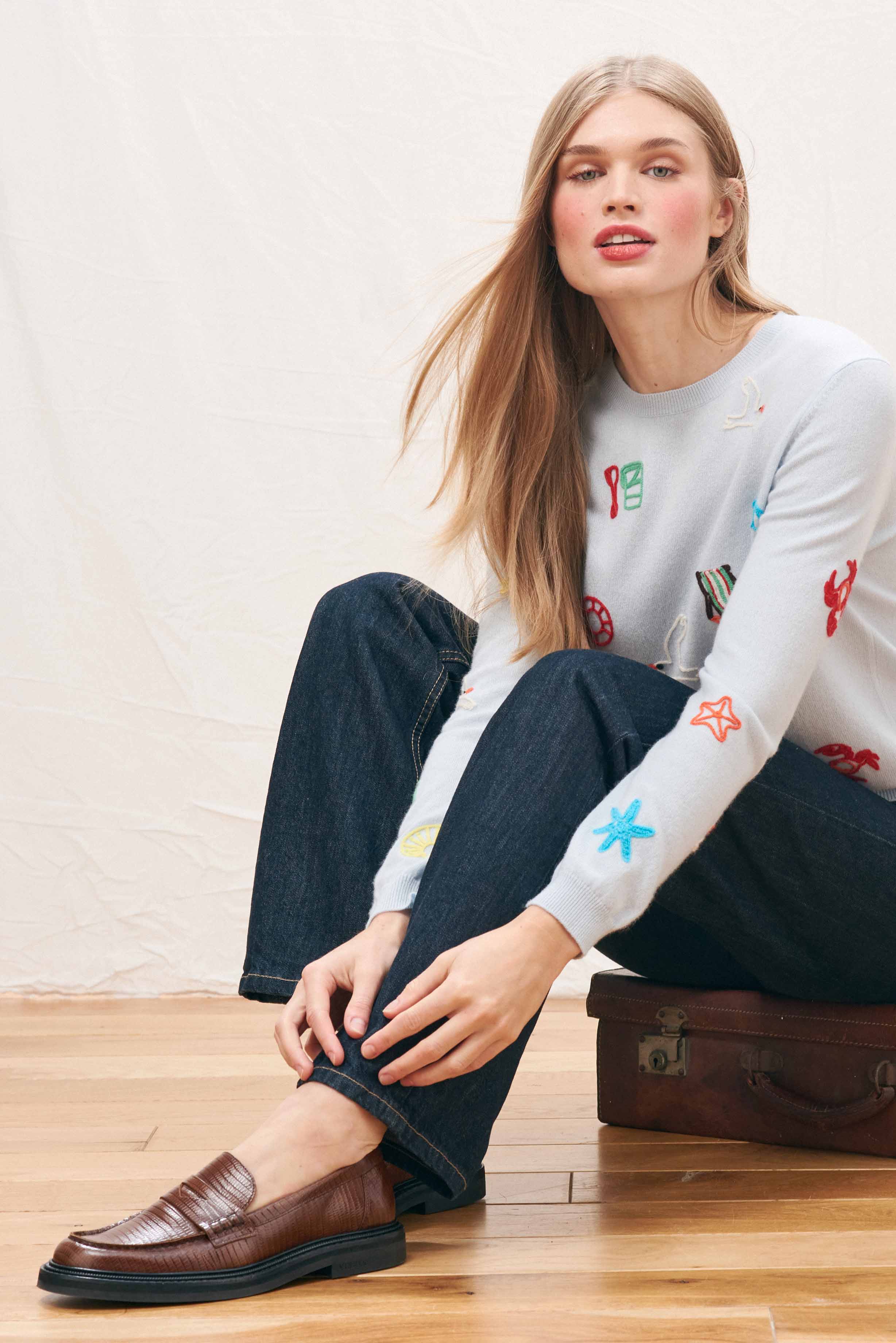 Cashmere Seaside Tribute Crew in Pale Blue - Image 5