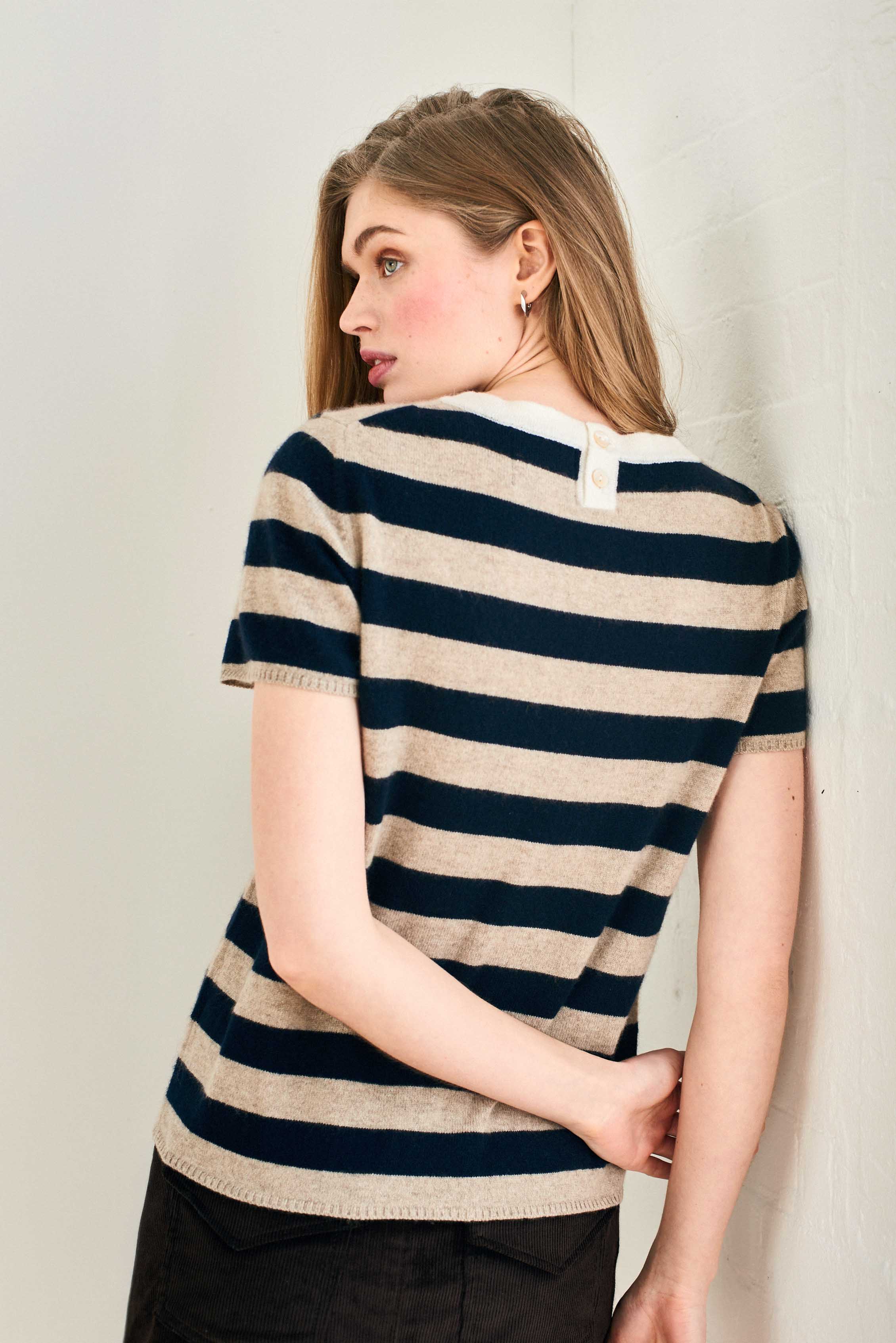 Cashmere Stripe T-Shirt in Navy and Organic Light Brown - Image 5