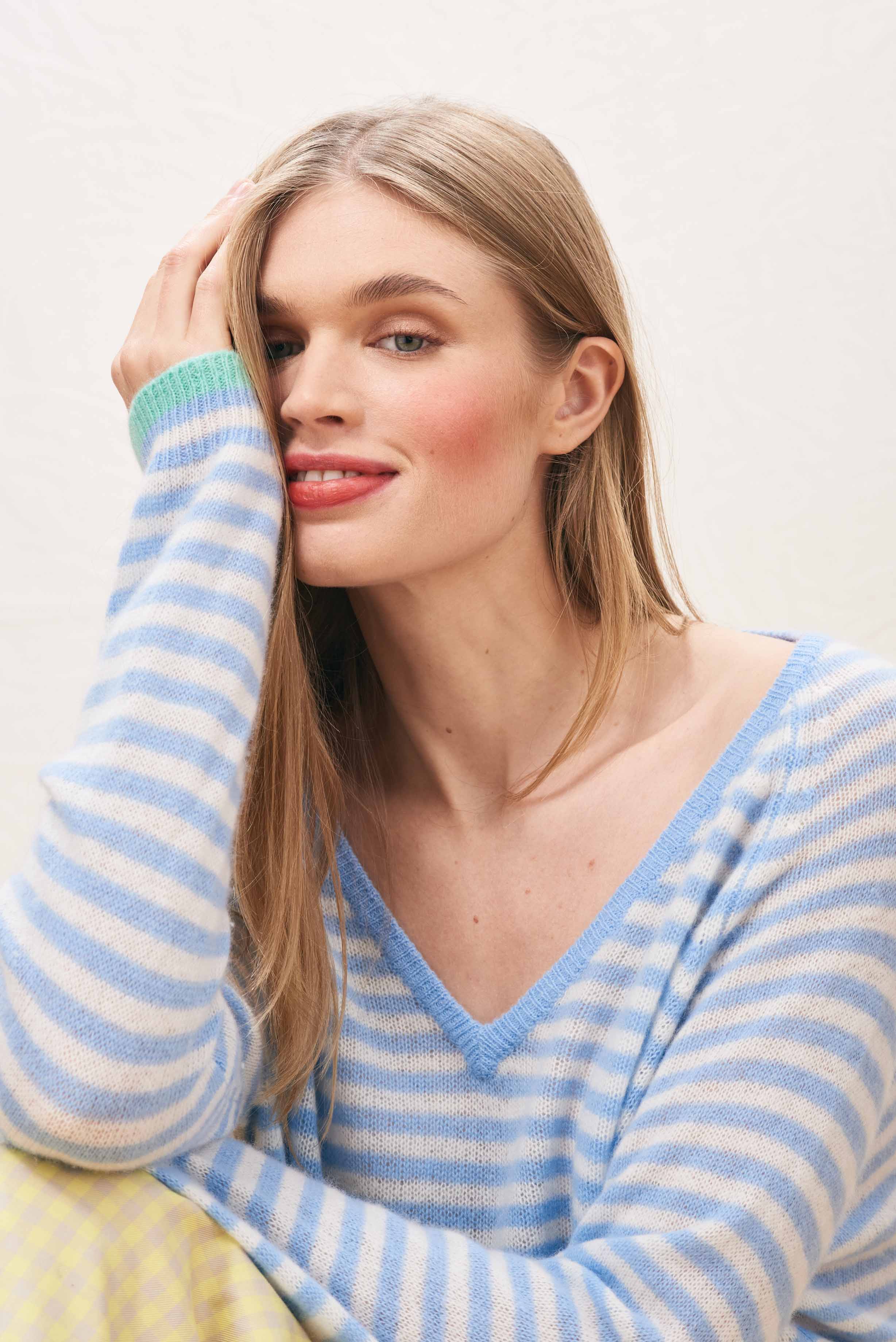 Cashmere Oversized Little Stripe Vee in Blue - Image 2