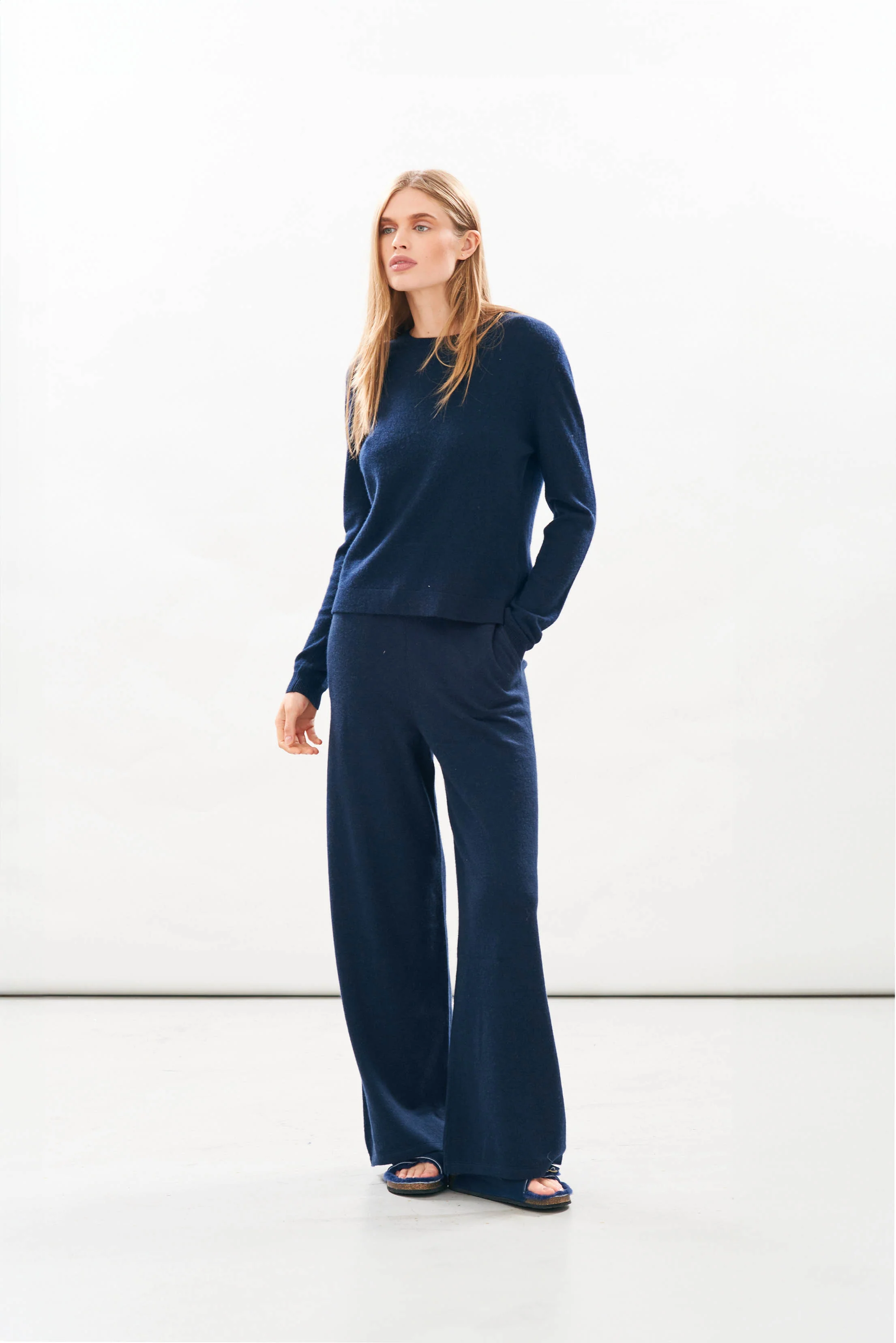 Heart Patch Cashmere Crew in Navy and Red - Image 3