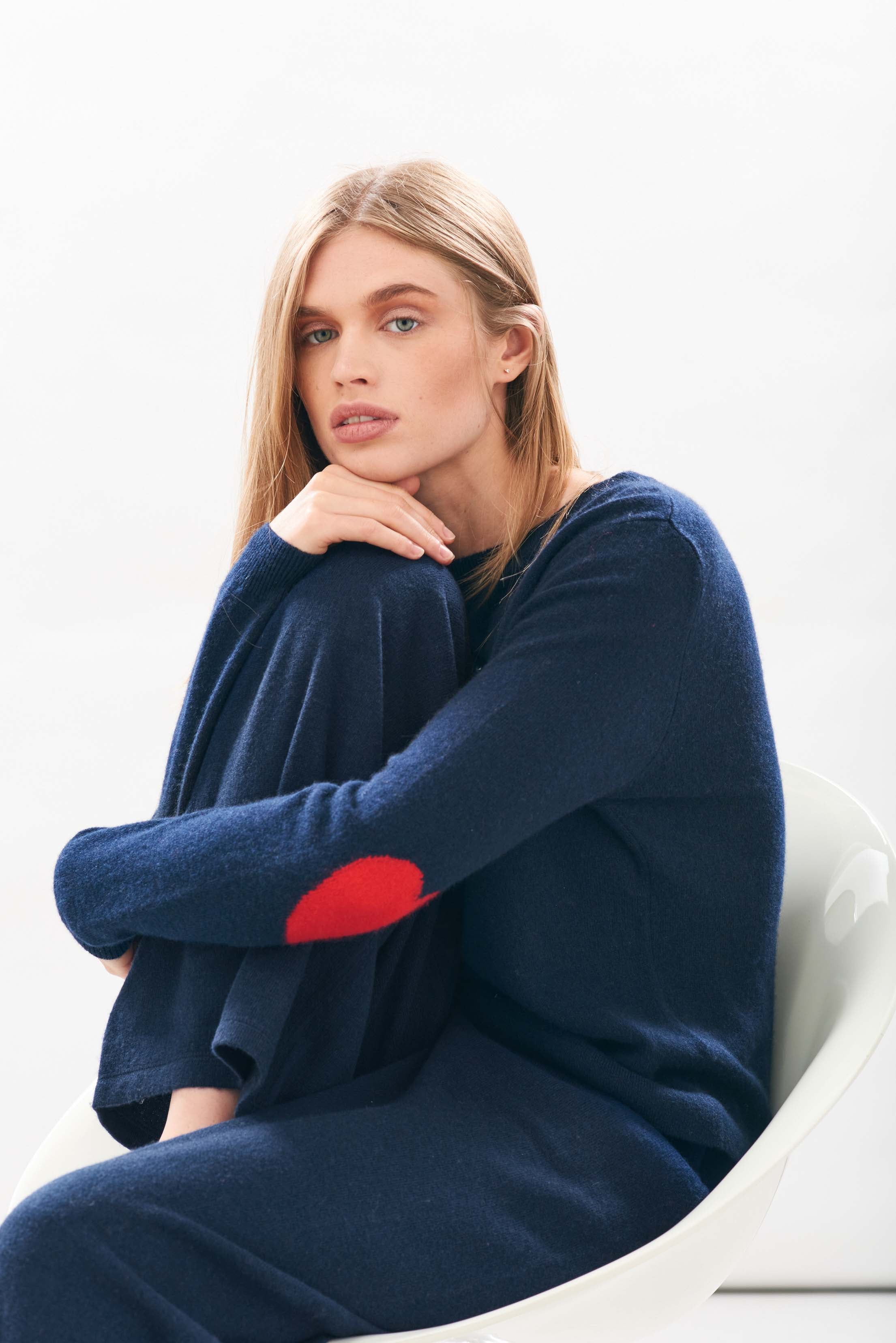 Heart Patch Cashmere Crew in Navy and Red - Image 4